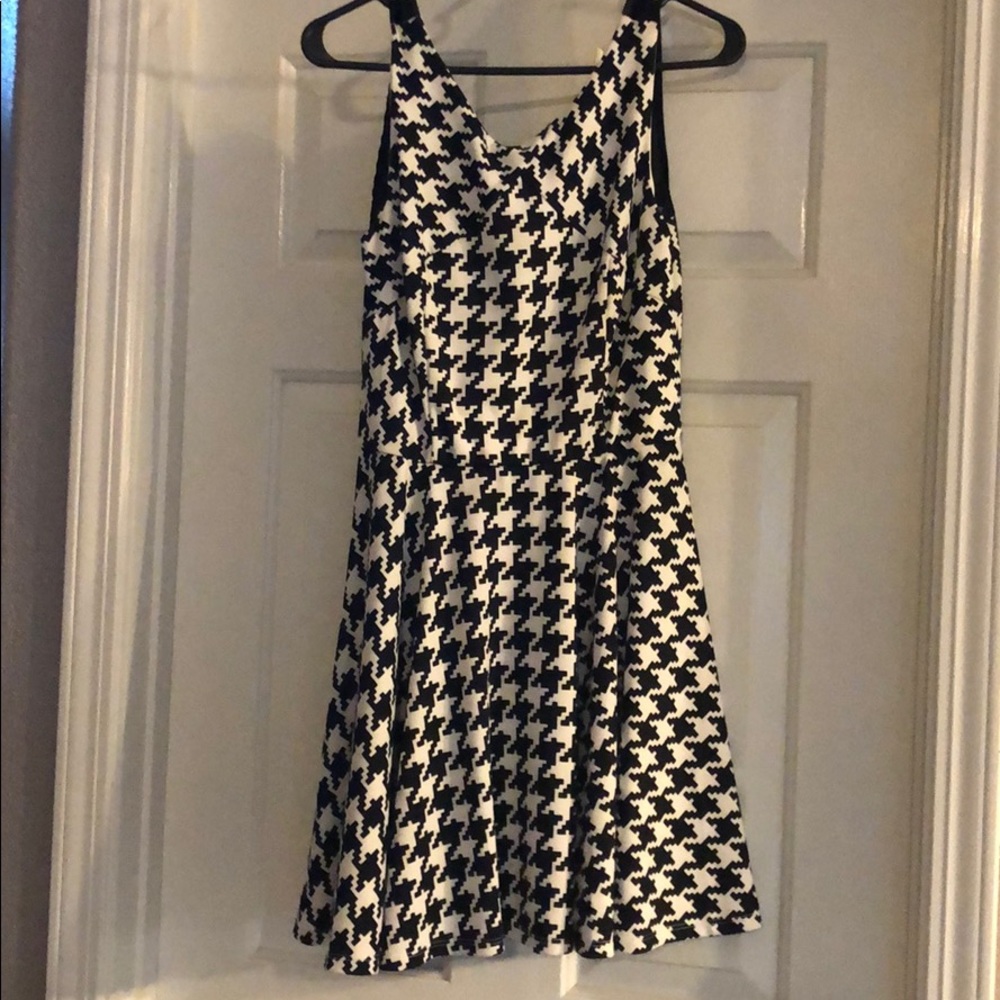 Black and white dress